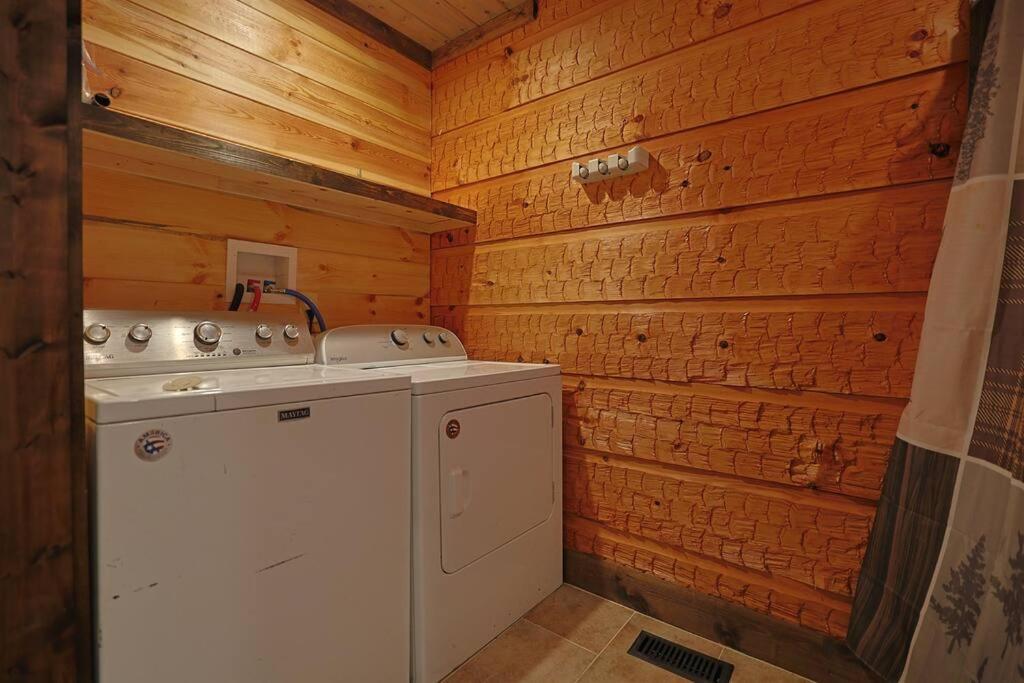 Rustic Modern Cabin With Hot Tub Near Rafting And Great Smokey Mountains Bryson City Dış mekan fotoğraf