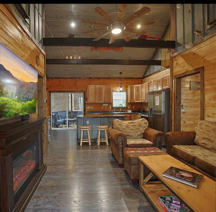 Rustic Modern Cabin With Hot Tub Near Rafting And Great Smokey Mountains Bryson City Dış mekan fotoğraf