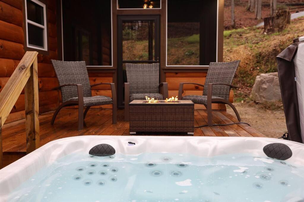 Rustic Modern Cabin With Hot Tub Near Rafting And Great Smokey Mountains Bryson City Dış mekan fotoğraf